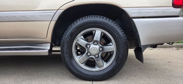 2006 Toyota Land Cruiser LOW MILES Timing Belt Done CLEAN 4x4 3rd Row 615-300-6004 - 22996837 - 40