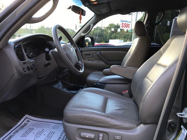 2006 Toyota Sequoia 4dr SR5 - 18046483 - 10