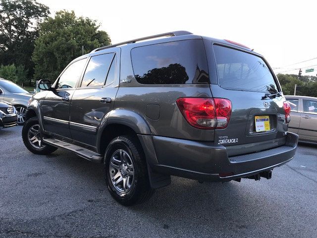 2006 Toyota Sequoia 4dr SR5 - 18046483 - 4