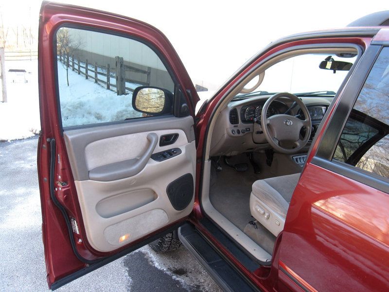 2006 Toyota Sequoia 4dr SR5 - 22975622 - 16