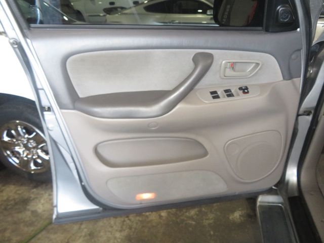 2006 Toyota Sequoia 4X4 SEQUOIA EXTRA  CLEAN LEATHER MOONROOF V8  - 23048259 - 18