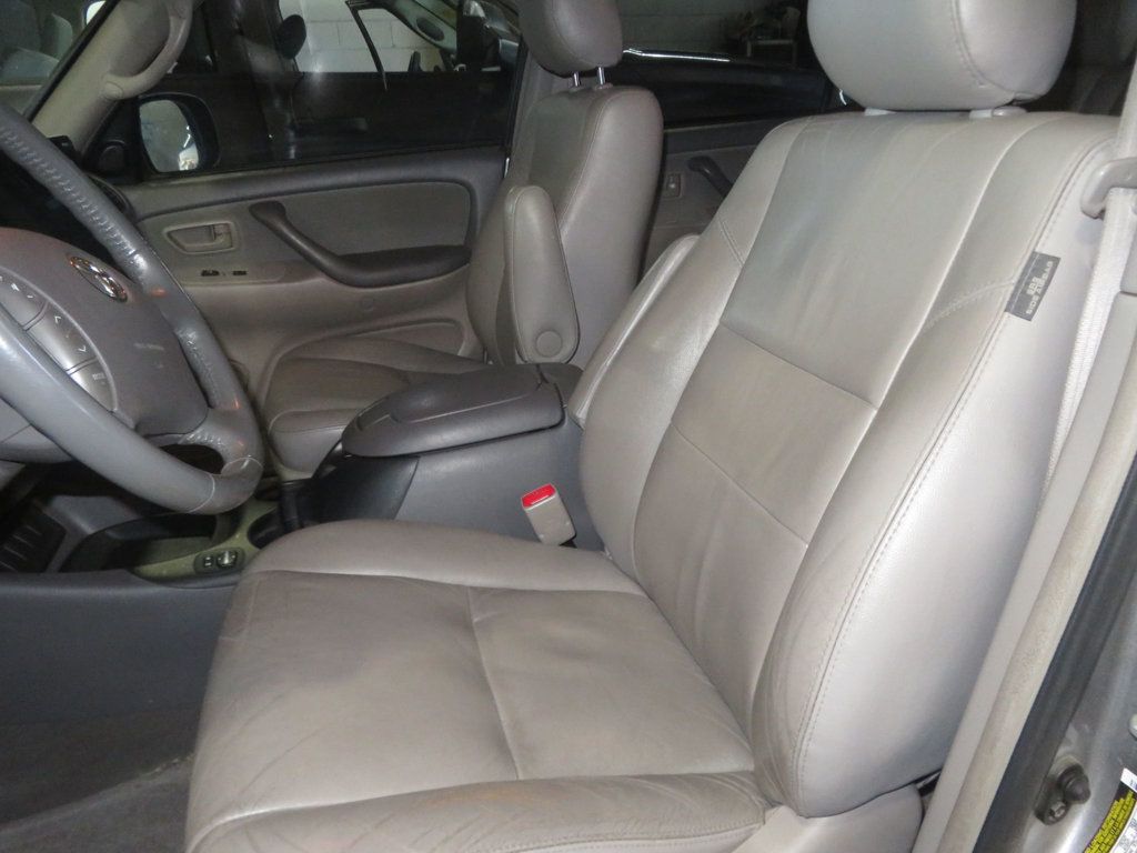 2006 Toyota Sequoia 4X4 SEQUOIA EXTRA  CLEAN LEATHER MOONROOF V8  - 23048259 - 22