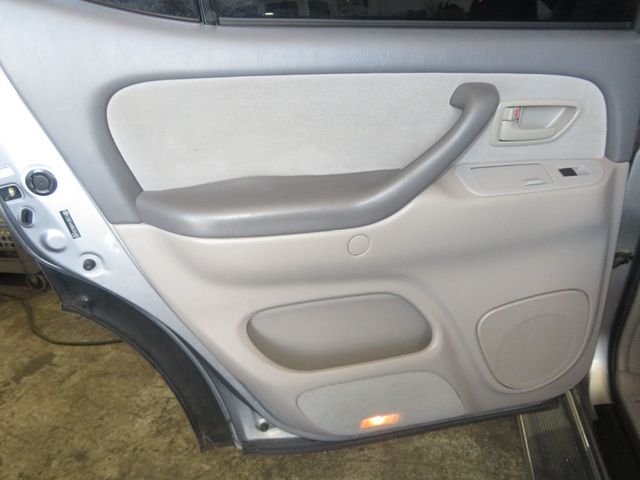 2006 Toyota Sequoia 4X4 SEQUOIA EXTRA  CLEAN LEATHER MOONROOF V8  - 23048259 - 24