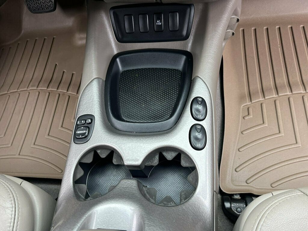 2006 Toyota Sequoia Limited 4x4  - 23081395 - 16