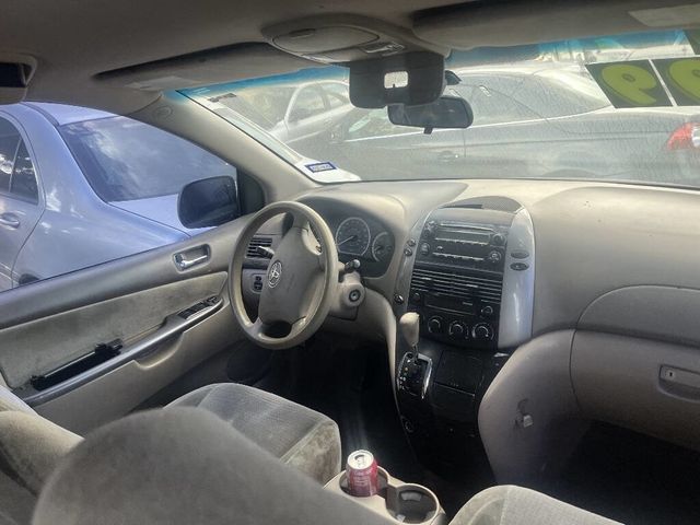 2006 Toyota Sienna  - 22929883 - 3