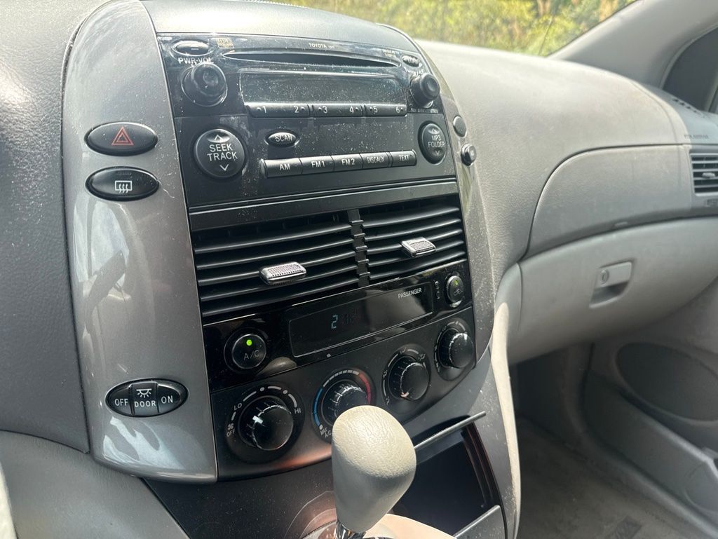 2006 Toyota Sienna  - 23025574 - 13