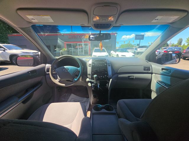 2006 Toyota Sienna CE - 23037602 - 11