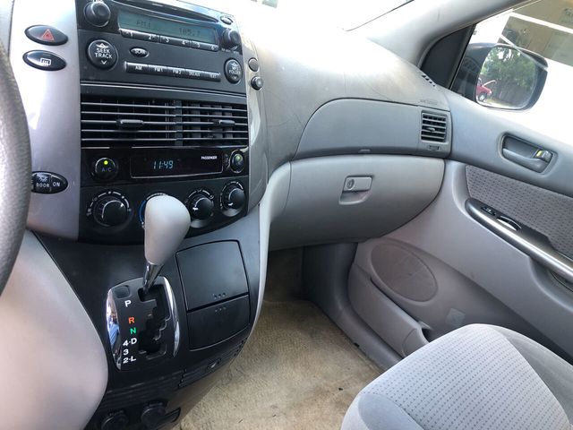 2006 Toyota Sienna CE 8 Passenger 4dr Mini Van - 22054614 - 8
