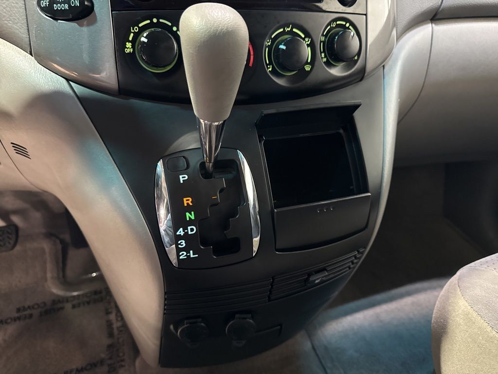 2006 Toyota Sienna LE - 23025574 - 14