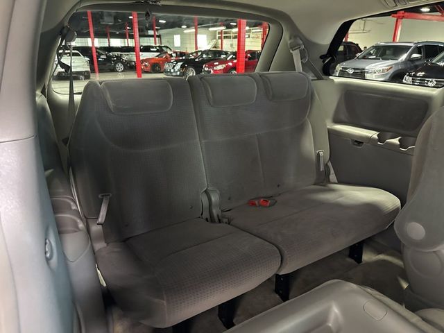 2006 Toyota Sienna LE - 23025574 - 30