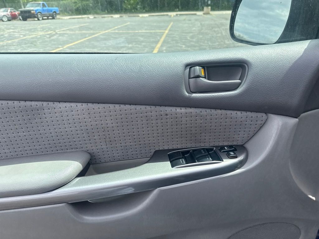 2006 Toyota Sienna LE - 23025574 - 8