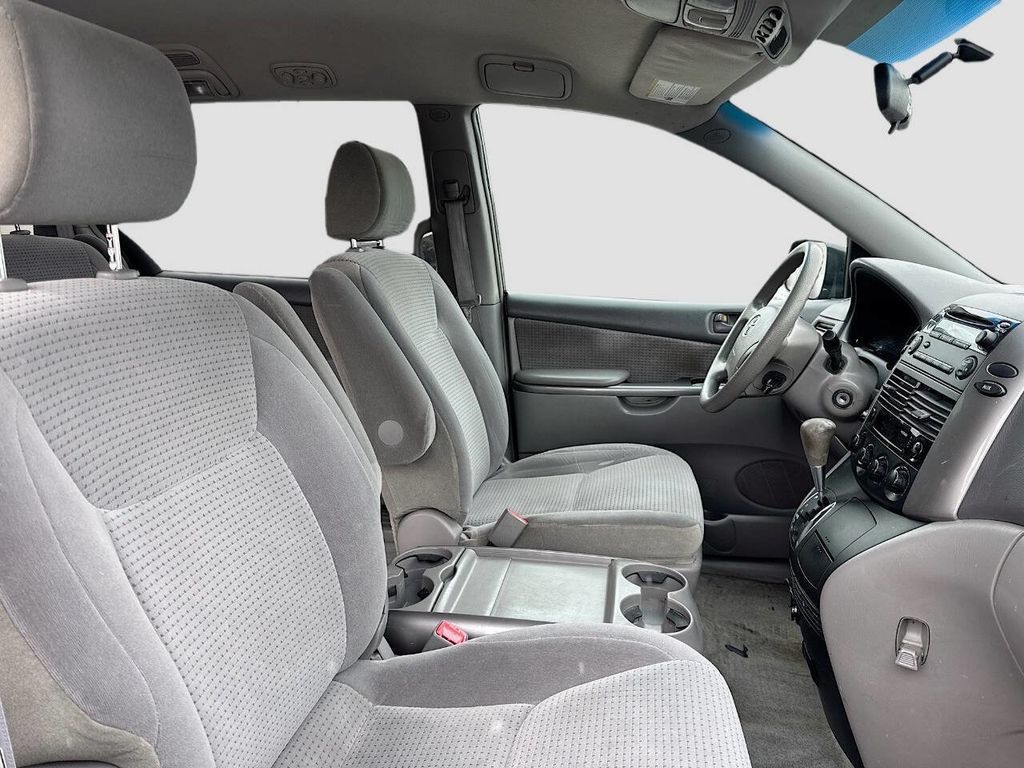 2006 Toyota Sienna LE 7 Passenger Mini - 22966048 - 18
