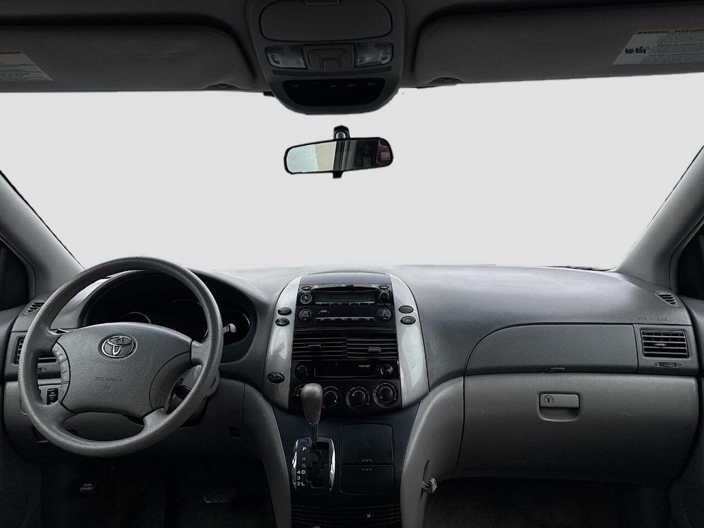 2006 Toyota Sienna LE 7 Passenger Mini - 22966048 - 21