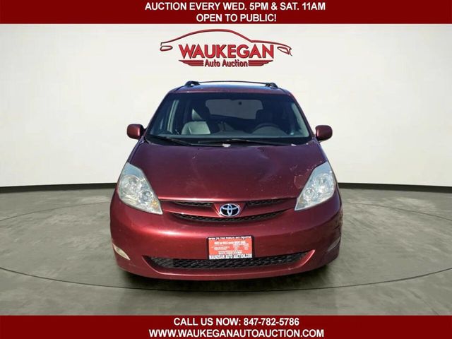 2006 Toyota Sienna XLE 7 Passenger 4dr Mini Van - 22986797 - 1