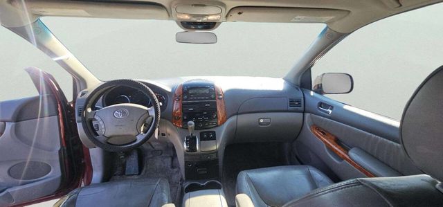 2006 Toyota Sienna XLE 7 Passenger 4dr Mini Van - 22986797 - 8