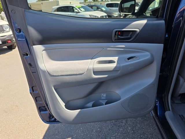 2006 Toyota Tacoma Double 128" PreRunner Automatic - 22915978 - 17