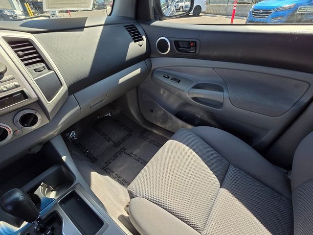 2006 Toyota Tacoma Double 128" PreRunner Automatic - 22915978 - 31
