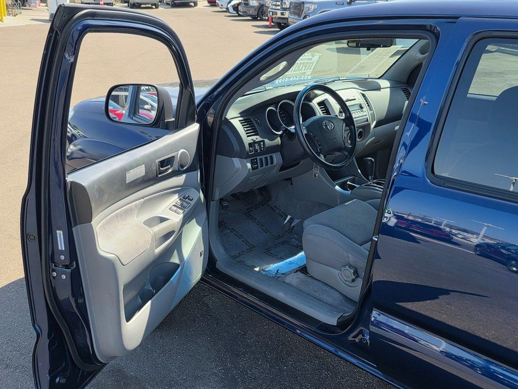 2006 Toyota Tacoma Double 128" PreRunner Automatic - 22915978 - 37