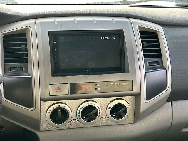 2006 Toyota Tacoma Double 141" PreRunner Automatic - 22970344 - 16