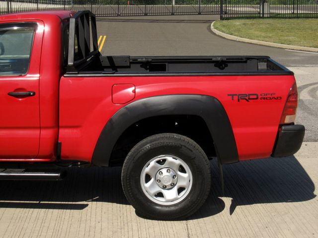 2006 Toyota Tacoma Reg 110" Manual 4WD - 23057602 - 10