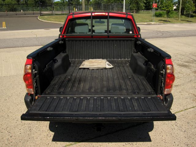 2006 Toyota Tacoma Reg 110" Manual 4WD - 23057602 - 14