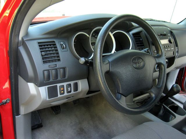 2006 Toyota Tacoma Reg 110" Manual 4WD - 23057602 - 19
