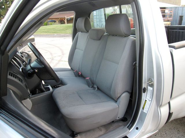 2006 Toyota Tacoma Reg 110" Manual 4WD - 23084208 - 18