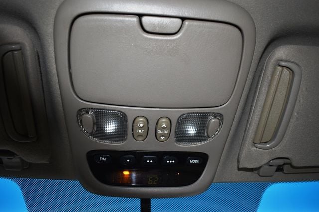 2006 Toyota Tundra DoubleCab V8 Ltd - 22985843 - 16