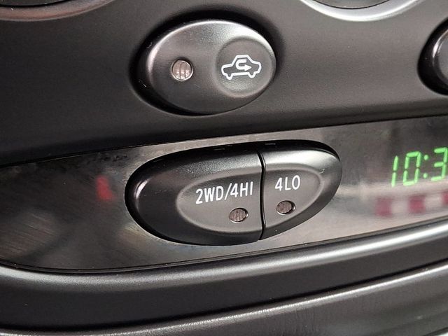 2006 Toyota Tundra DoubleCab V8 SR5 4WD - 22947910 - 20