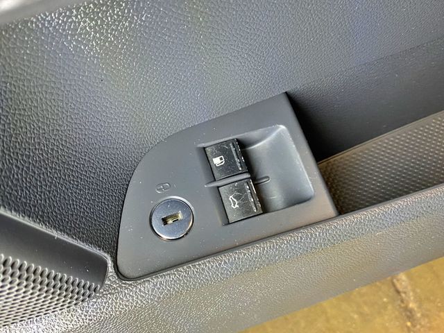 2006 Volkswagen Jetta Sedan 4dr 2.5L Automatic - 23021614 - 17