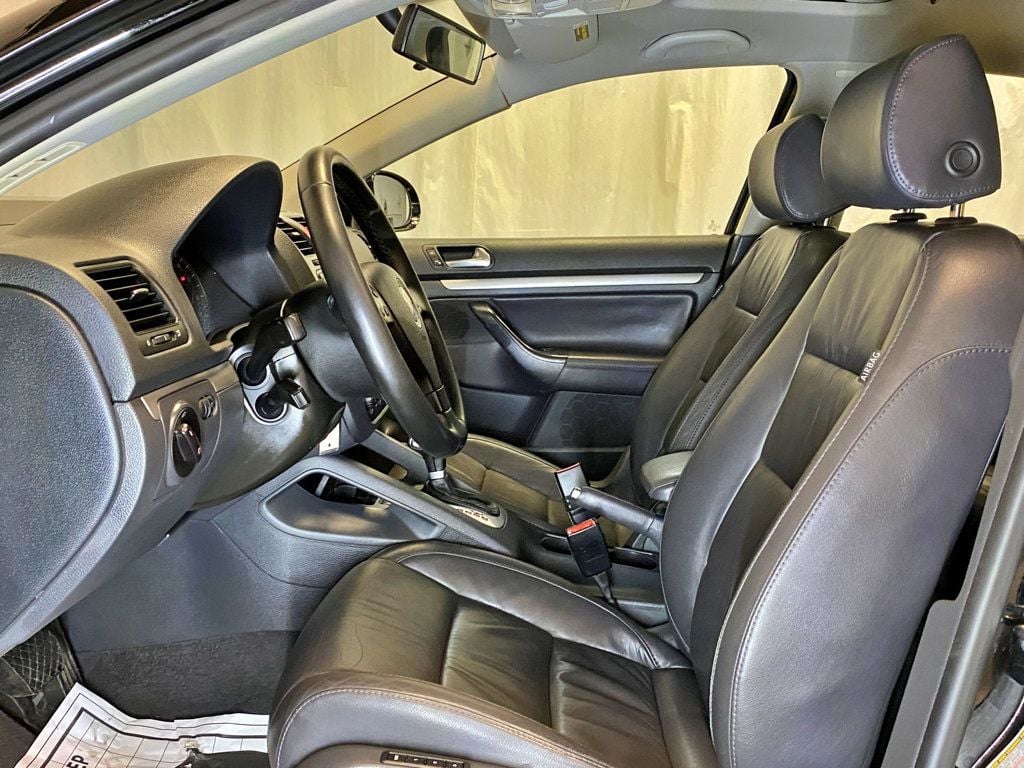 2006 Volkswagen Jetta Sedan 4dr 2.5L Automatic - 23021614 - 18