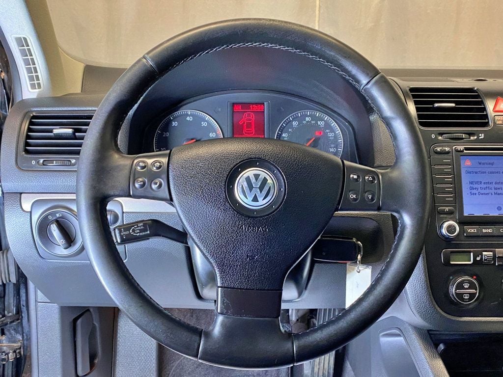 2006 Volkswagen Jetta Sedan 4dr 2.5L Automatic - 23021614 - 22