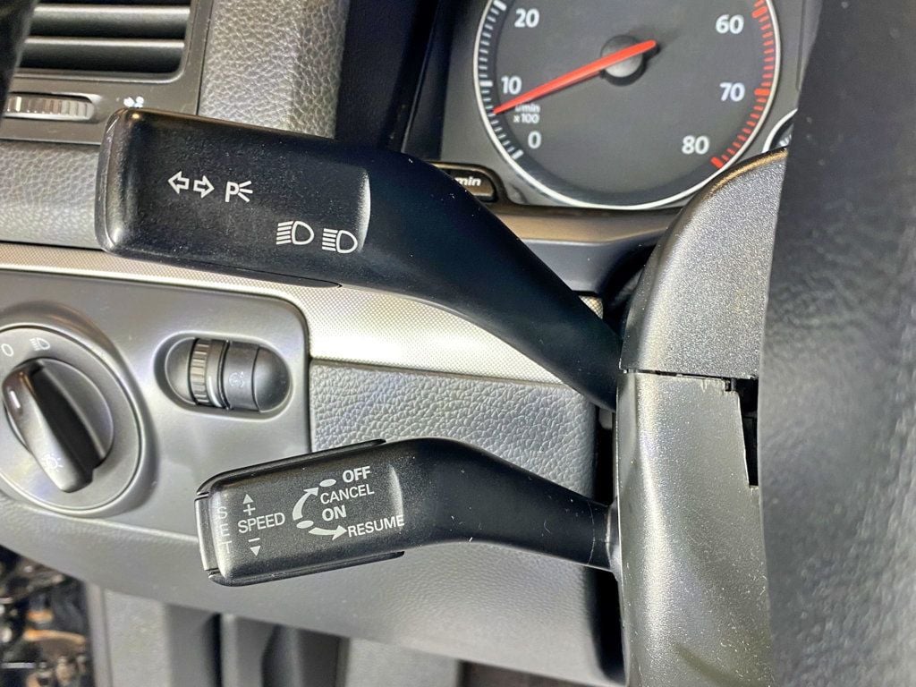 2006 Volkswagen Jetta Sedan 4dr 2.5L Automatic - 23021614 - 25