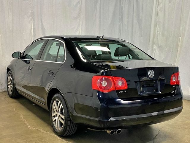 2006 Volkswagen Jetta Sedan 4dr 2.5L Automatic - 23021614 - 2
