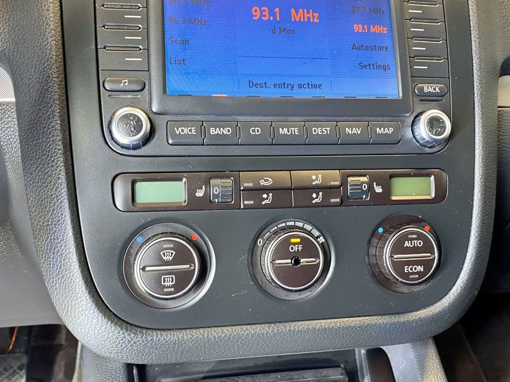 2006 Volkswagen Jetta Sedan 4dr 2.5L Automatic - 23021614 - 30