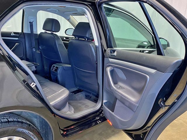 2006 Volkswagen Jetta Sedan 4dr 2.5L Automatic - 23021614 - 43
