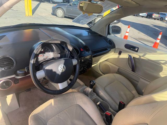 2006 Volkswagen New Beetle Coupe 2dr 2.5L Manual - 22959341 - 14