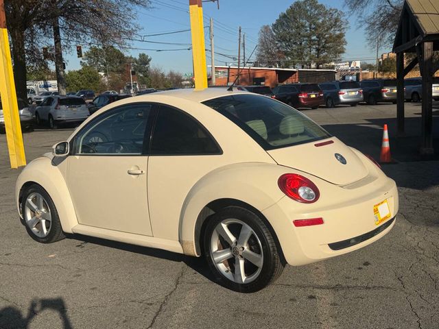 2006 Volkswagen New Beetle Coupe 2dr 2.5L Manual - 22959341 - 1