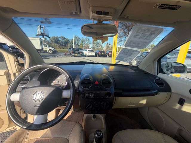 2006 Volkswagen New Beetle Coupe 2dr 2.5L Manual - 22959341 - 7