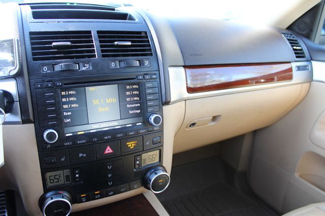 2006 Volkswagen Touareg 4dr 4.2L V8 - 22985017 - 13