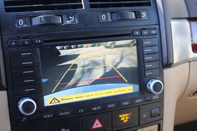 2006 Volkswagen Touareg 4dr 4.2L V8 - 22985017 - 16