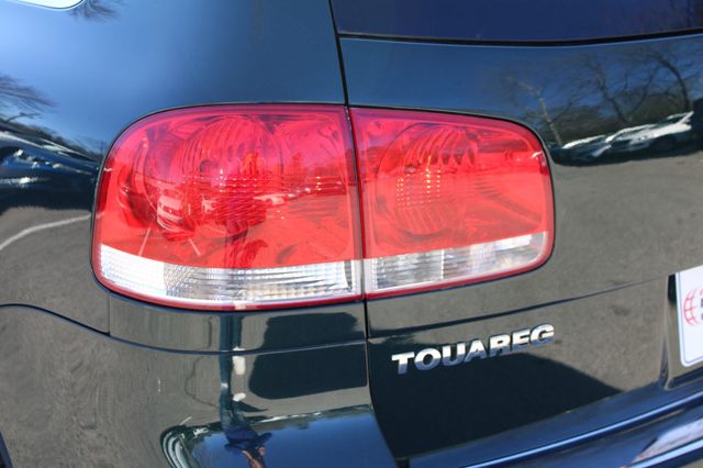 2006 Volkswagen Touareg 4dr 4.2L V8 - 22985017 - 24