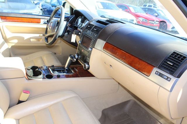 2006 Volkswagen Touareg 4dr 4.2L V8 - 22985017 - 38