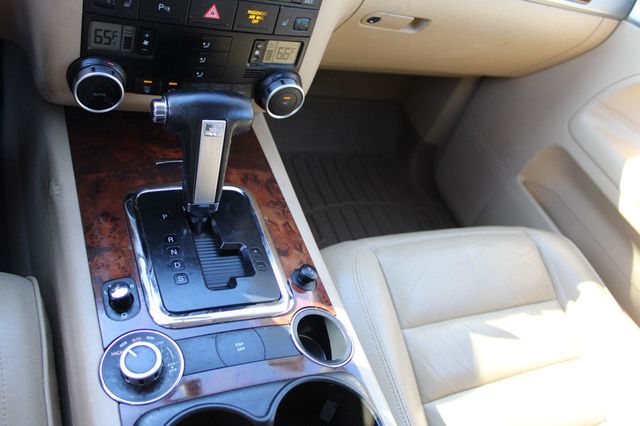 2006 Volkswagen Touareg 4dr 4.2L V8 - 22985017 - 39