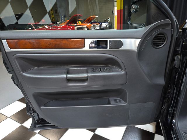 2006 Volkswagen Touareg 4dr 4.2L V8 - 23021961 - 98