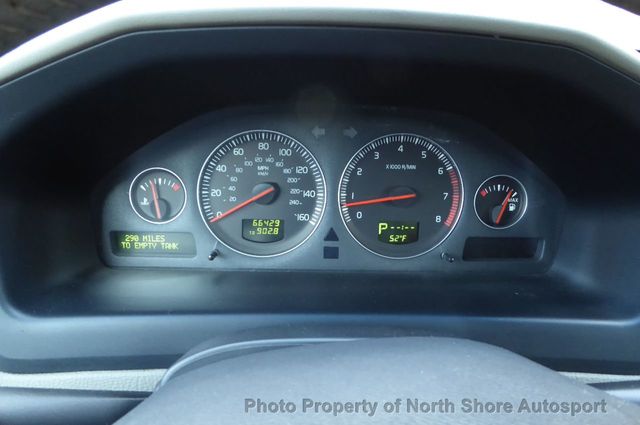 2006 Volvo XC70 2.5L Turbo AWD w/Sunroof - 20843633 - 23