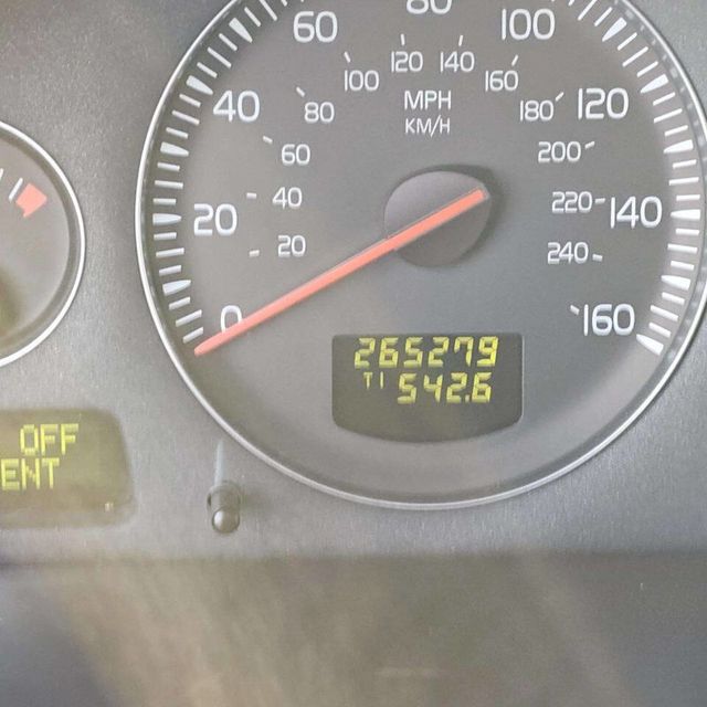 2006 Volvo XC90 2.5L Turbo Automatic w/Sunroof/3rd Row - 22966037 - 9