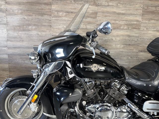 2006 Yamaha Royal Star Venture Midnight SUPER CLEAN! - 23051947 - 12