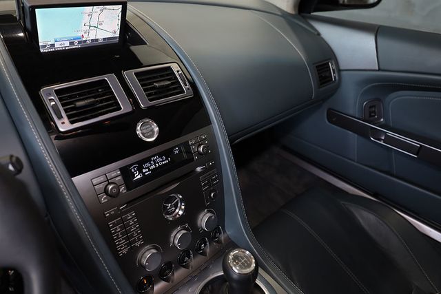 2007 Aston Martin DB9 2dr Coupe Manual - 21830752 - 27
