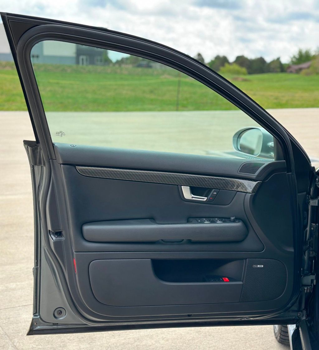 2007 Audi RS 4 photo 10